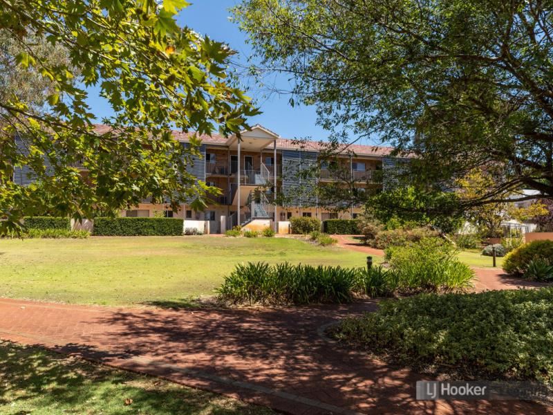 8/2 Gregory Way, Coolbellup