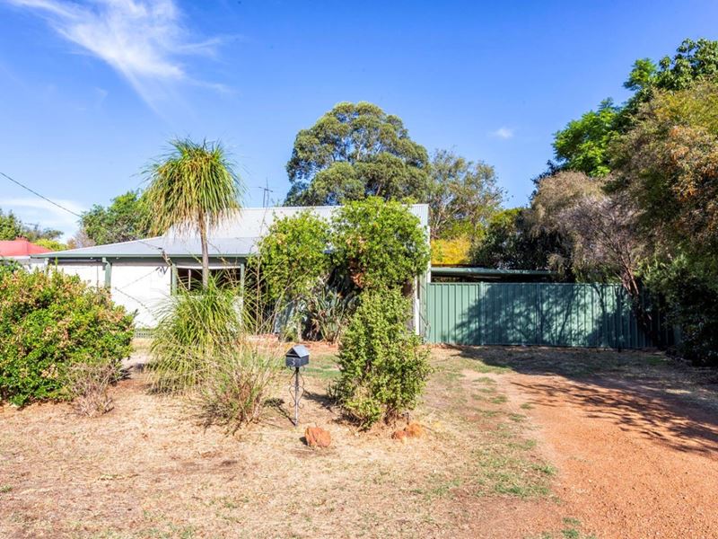 3 West Parade, South Guildford WA 6055