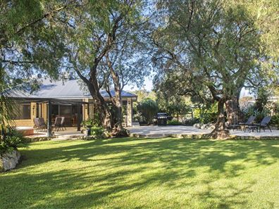 63 Country Road, Bovell WA 6280