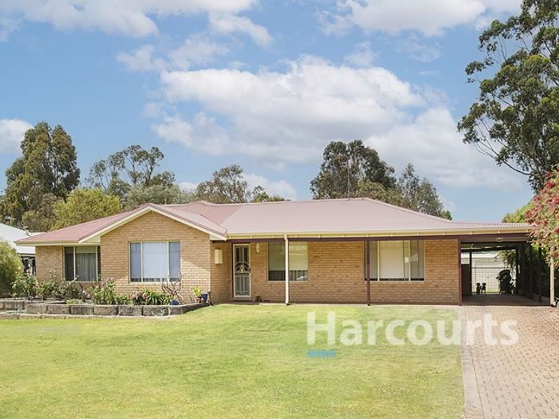 35 Kalgaritch Avenue, West Busselton WA 6280