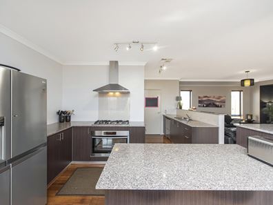 12 Broomhurst Street, Baldivis WA 6171