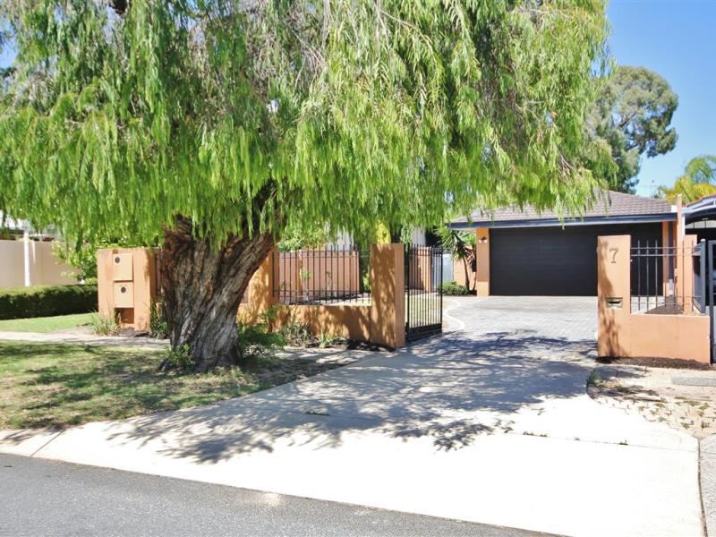 7 Salisbury Avenue, South Perth