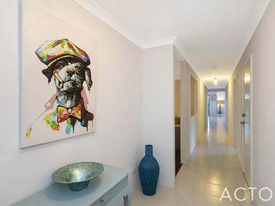 12 Lomatia Ramble, Halls Head WA 6210