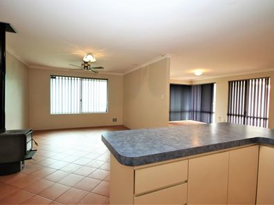 23 Lilly Court, Australind WA 6233