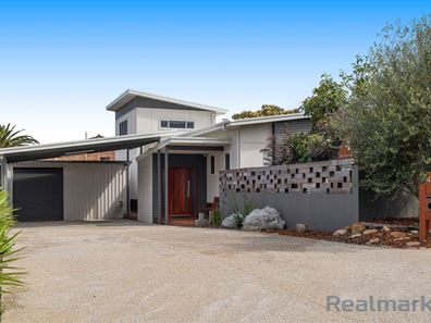 4 Flinton Court, Halls Head WA 6210