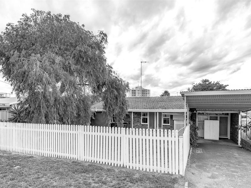 1/34 Janis Street, Halls Head WA 6210