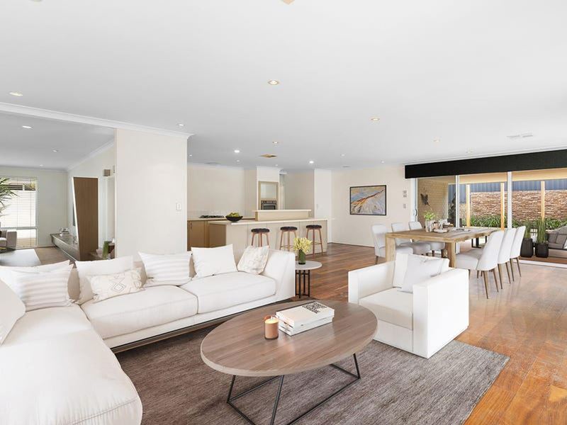 27 Dulegal Way, Aveley WA 6069
