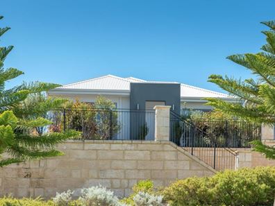 3 Summit Lane, Craigie WA 6025