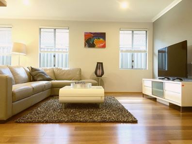 10 Abberton Street, Aveley WA 6069