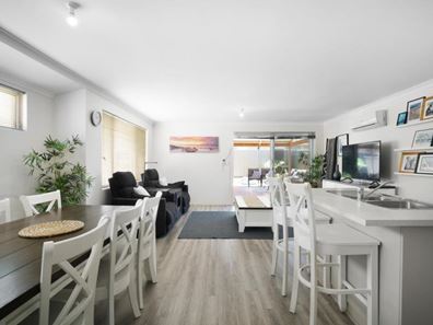 18 Relic Boulevard, Aveley WA 6069