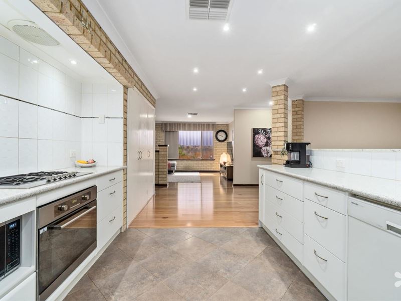 1 Leigh Close, Willetton