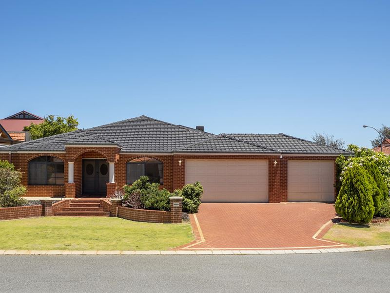 7 Regina Loop, Currambine