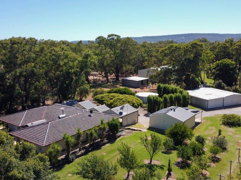 212 Masters Road, Darling Downs