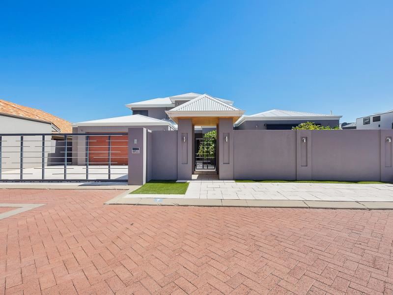 7 Brindabella Crescent, Halls Head WA 6210