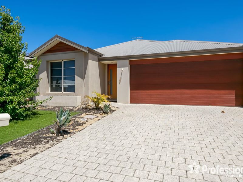 4 Aldine Ridge, Aveley