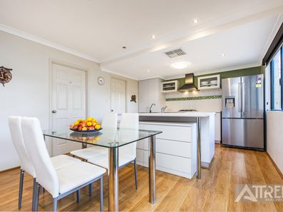 4/194 Boardman Road, Canning Vale WA 6155