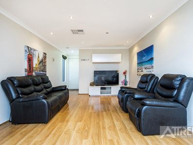 4/194 Boardman Road, Canning Vale WA 6155