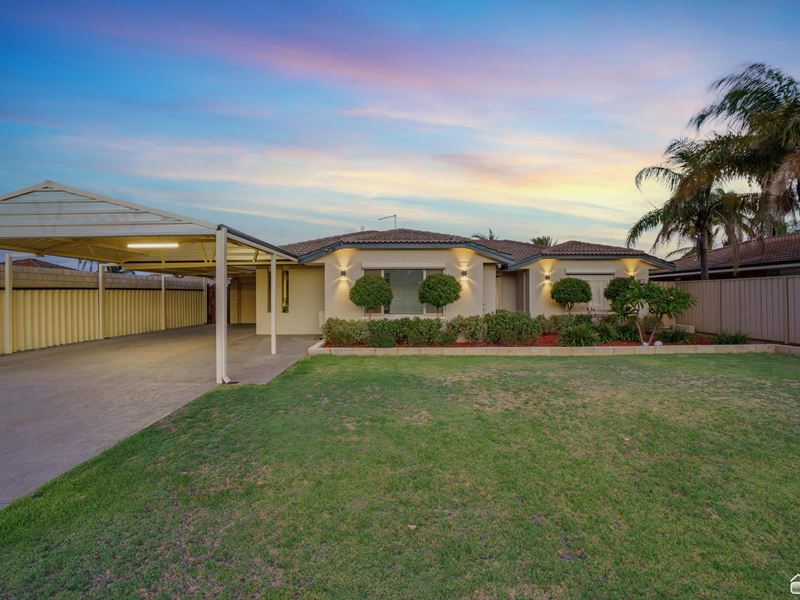 4 Fortunella Grove, Seville Grove WA 6112