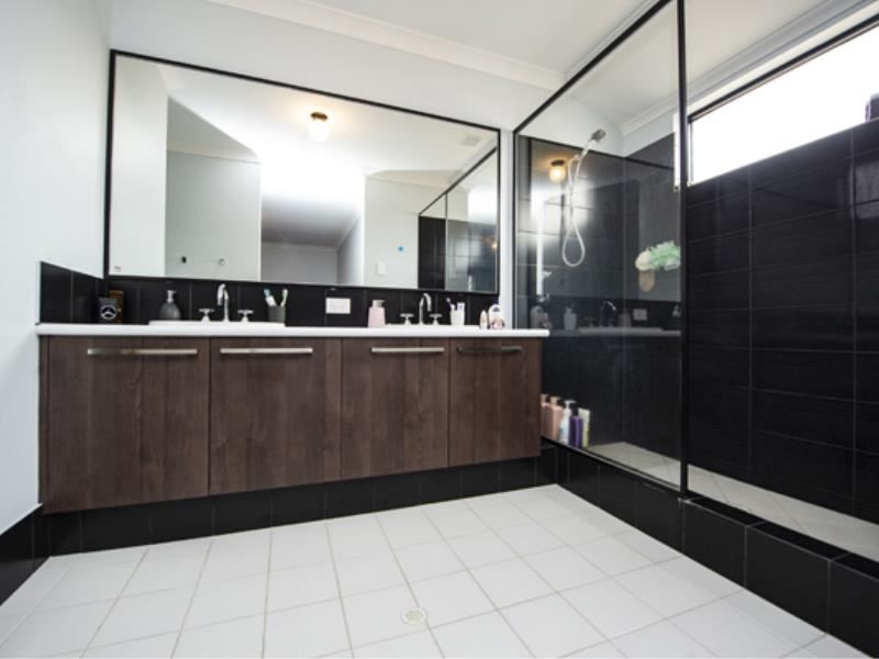 7 Camden Street, Australind WA 6233