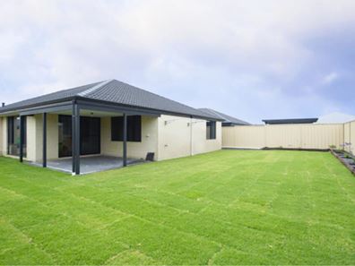 7 Camden Street, Australind WA 6233
