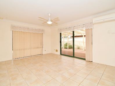 26 Strasbourg Ramble, Port Kennedy WA 6172