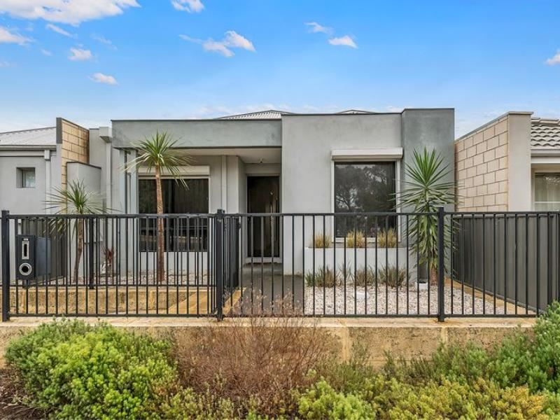 173 Lake Valley Drive, Lakelands