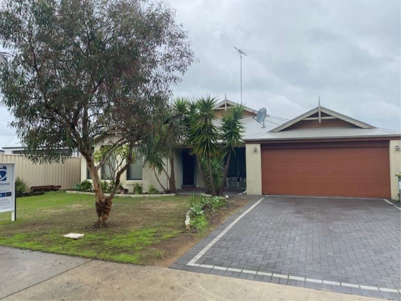 18 Kwella Entrance, Greenfields