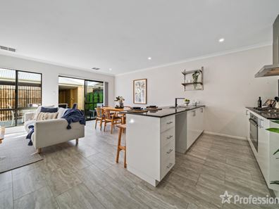135 Hancock Avenue, Aveley WA 6069