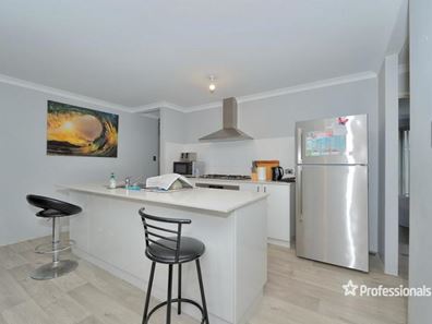 96 Windermere Boulevard, Aveley WA 6069