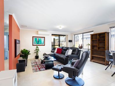 11/19 Milano Loop, Seville Grove WA 6112