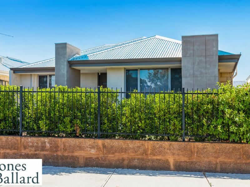 42 Newhaven Parade, Byford