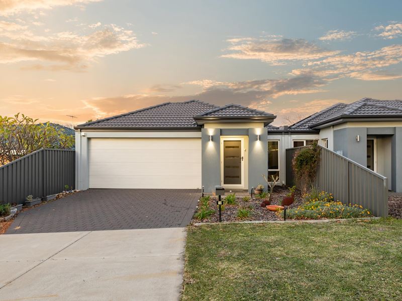 10 Hodgson Place, Kardinya