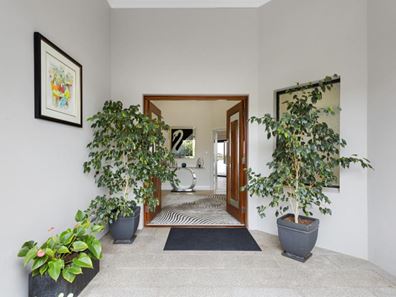 13 Santavea Mews, Halls Head WA 6210