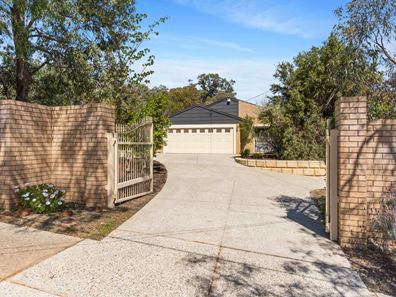 45 Temby Avenue, Kalamunda WA 6076