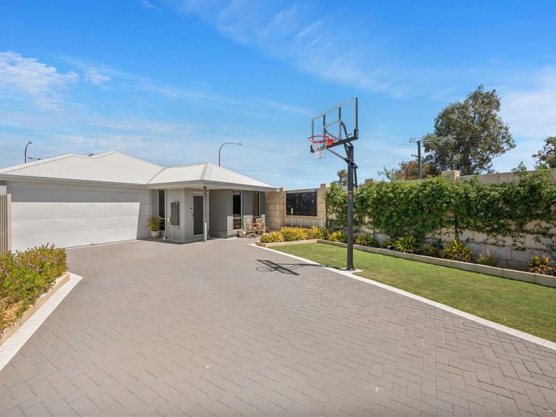 24 Pointer Place, Southern River