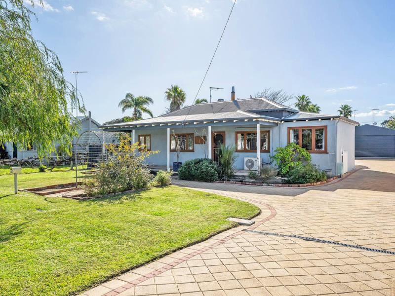 32 Cooper  Street, Mandurah