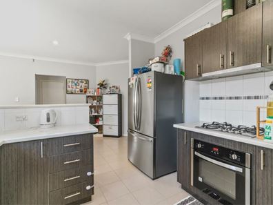 6/12 Arbon Way, Lockridge WA 6054