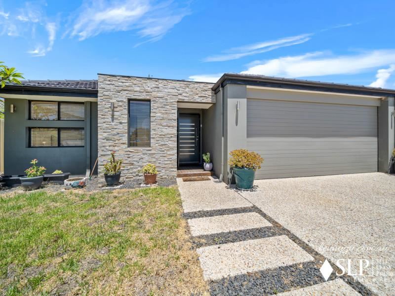 24 Cooper Street, Madeley WA 6065