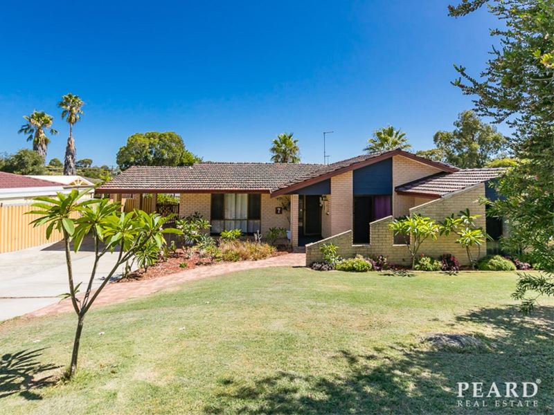 7 Stocker Court, Craigie