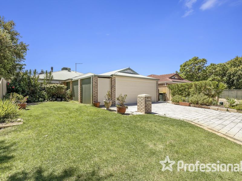15 Naturaliste Grove, Ballajura