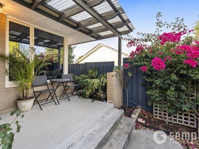 25 Westlake Street, Wilson WA 6107