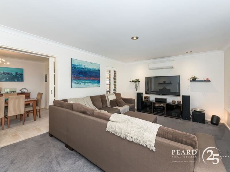 24 Chandos Way, Greenwood