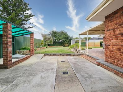 11 Exhibition Way, Cooloongup WA 6168