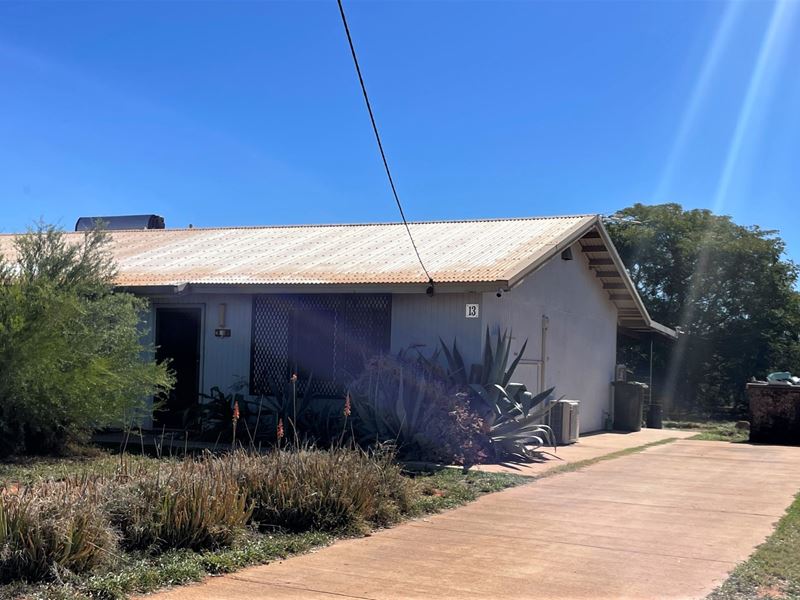 13 Lyon Street, Exmouth