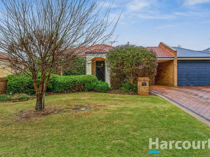 4/2 Moreton Crescent, Warnbro
