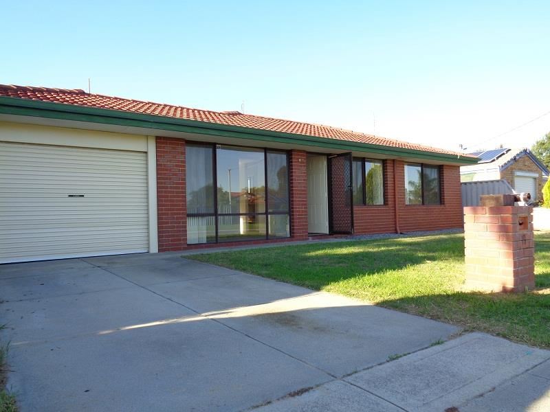 11 Murchison Road, Cooloongup WA 6168