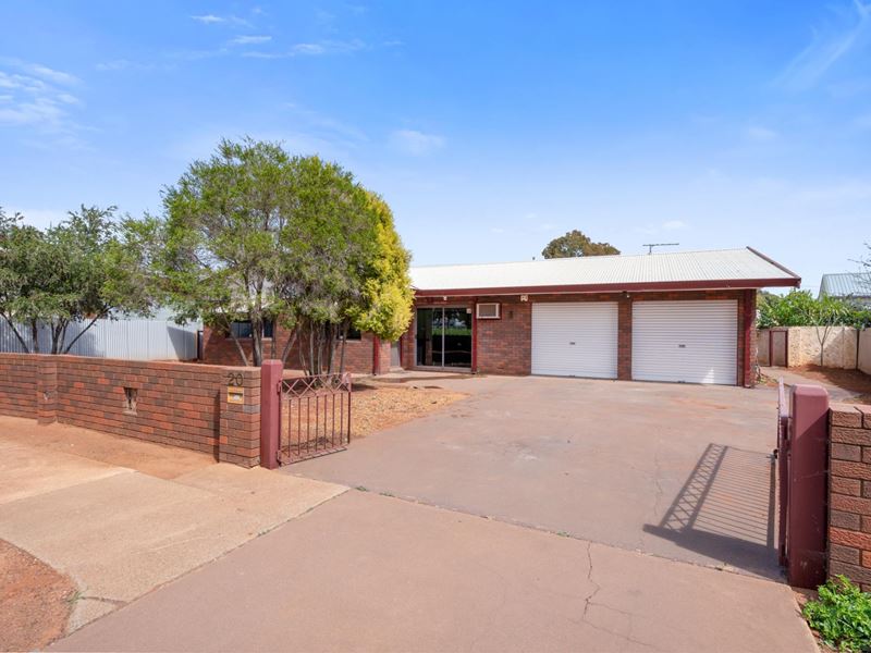 20 Rosenberg Crescent, Kalgoorlie