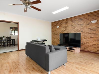 20 Rosenberg Crescent, Kalgoorlie WA 6430