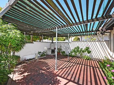 20 Eastbourne Crescent, Nollamara WA 6061