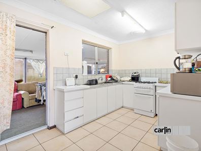 8 Sculptor Close, Rockingham WA 6168